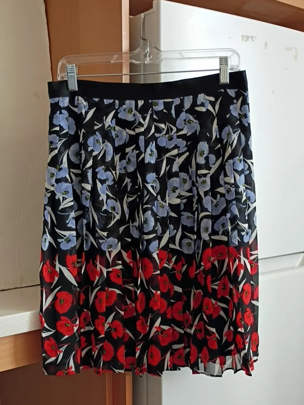 Ann Taylor Poppy Floral Chiffon Pleated Skirt sz 8P
